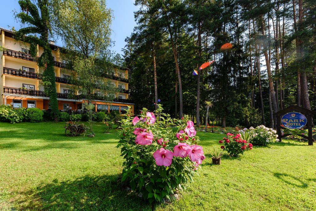 Parkhotel Zuzek Sankt Kanzian am Klopeiner See Exterior photo